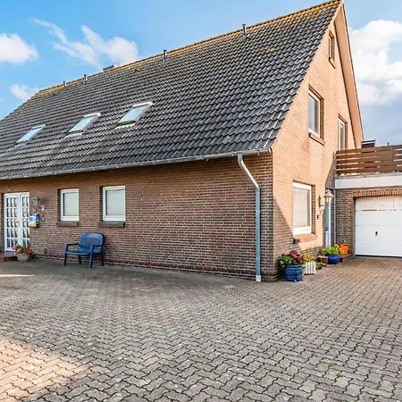 2 Bedroom Lovely In *