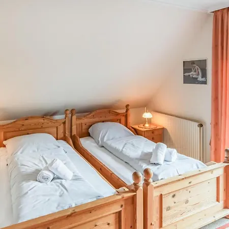 2 Bedroom Lovely In